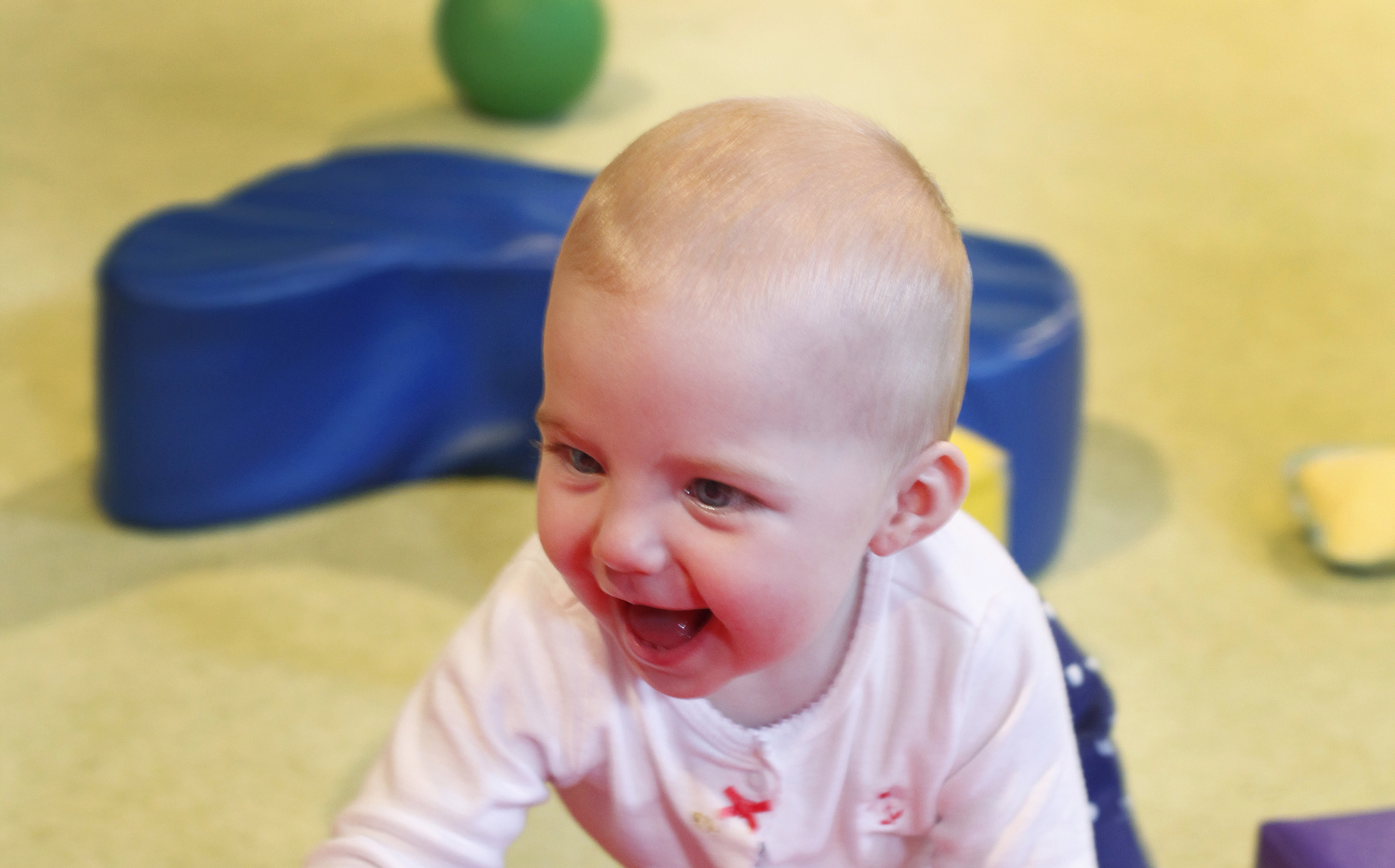 How to Encourage Baby to Crawl: Milestone Know-How