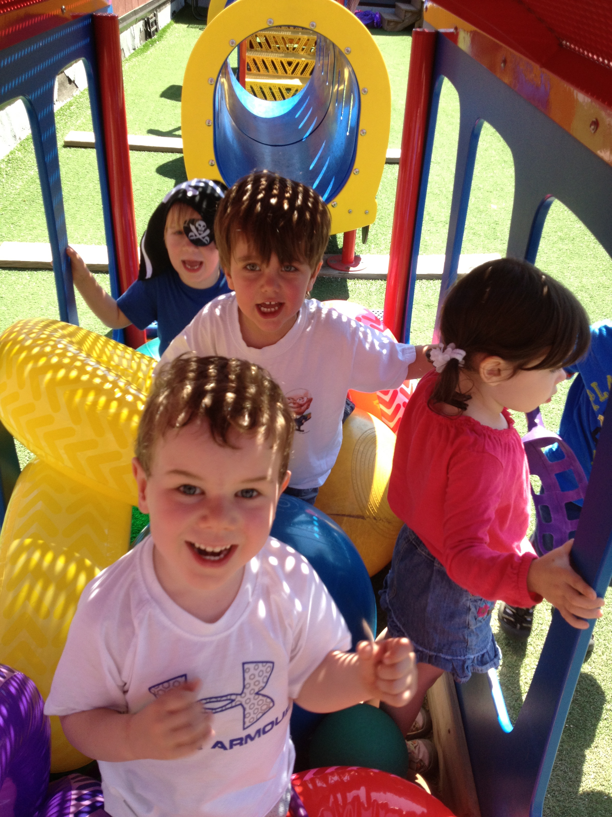 Outdoor Sensory Scavenger Hunts